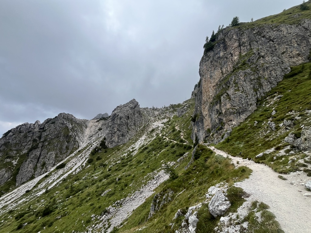 Rocky ridge trail below Nuvolau, Day 4